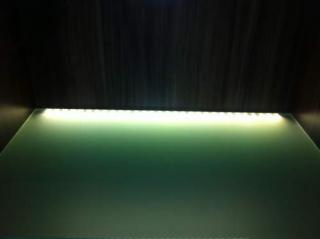 Svítící LED lišta  pro skla 6-8mm XGL40